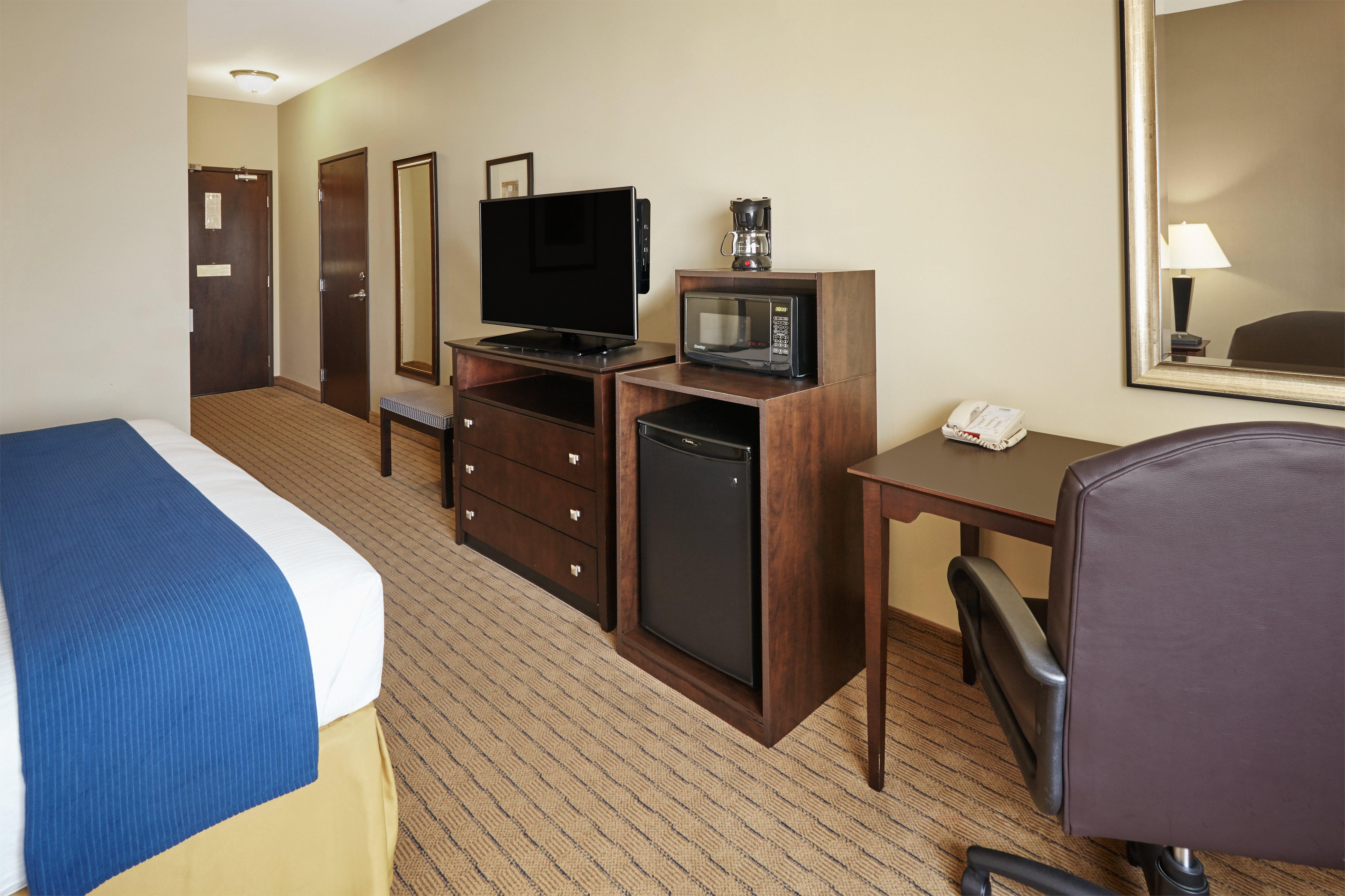 Holiday Inn Express & Suites Madison-Verona By Ihg Extérieur photo