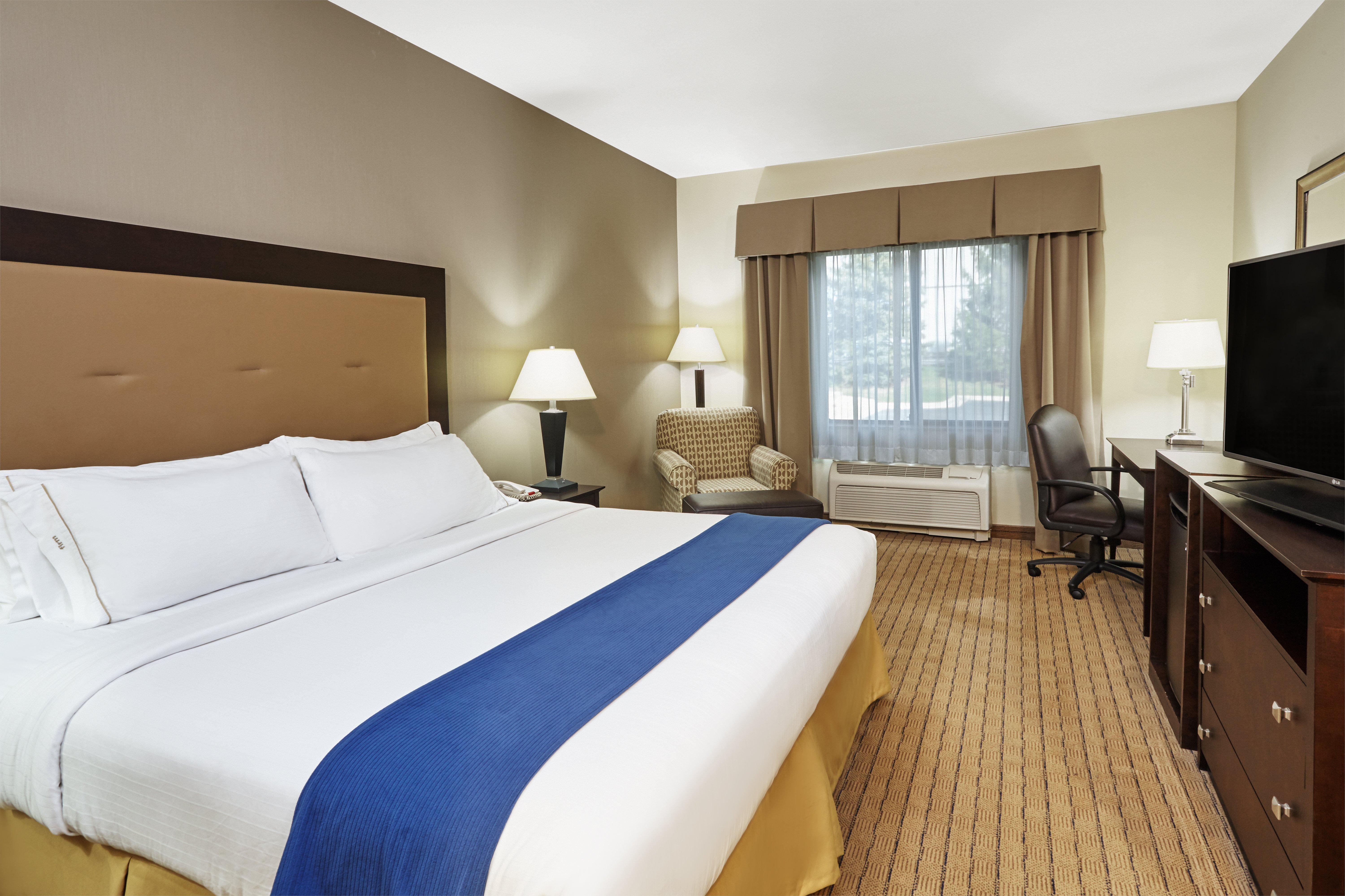 Holiday Inn Express & Suites Madison-Verona By Ihg Extérieur photo