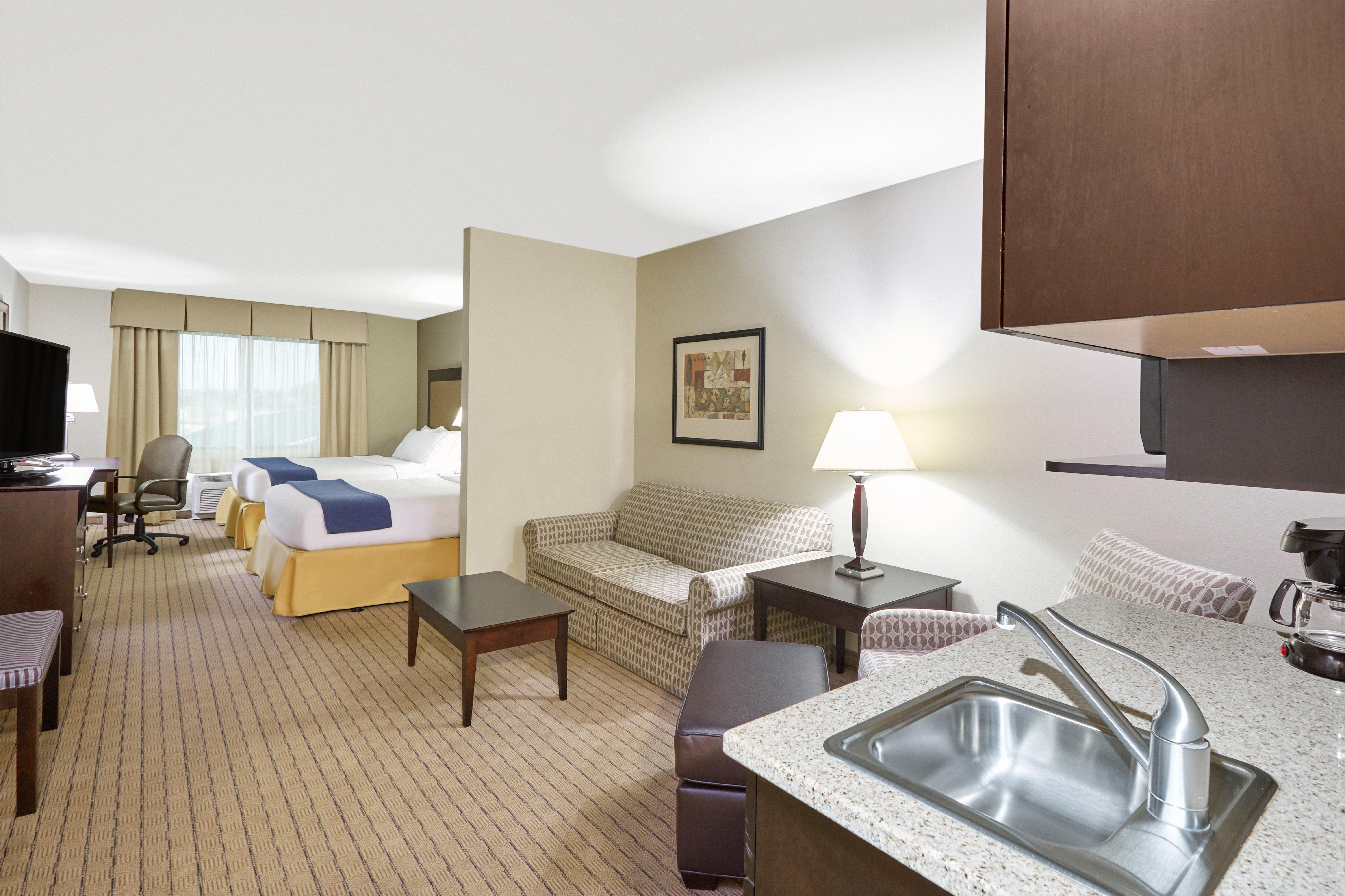 Holiday Inn Express & Suites Madison-Verona By Ihg Extérieur photo