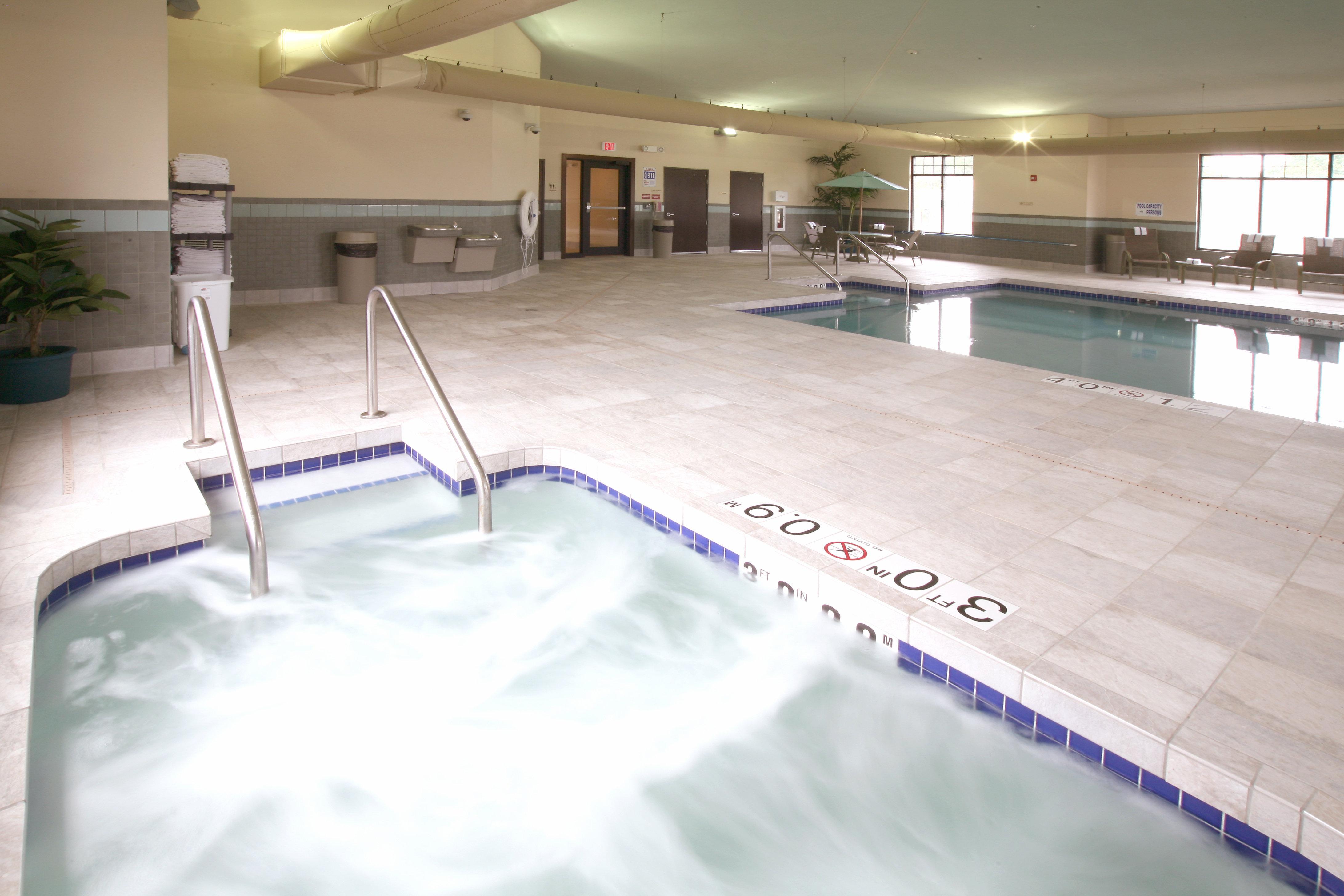 Holiday Inn Express & Suites Madison-Verona By Ihg Extérieur photo