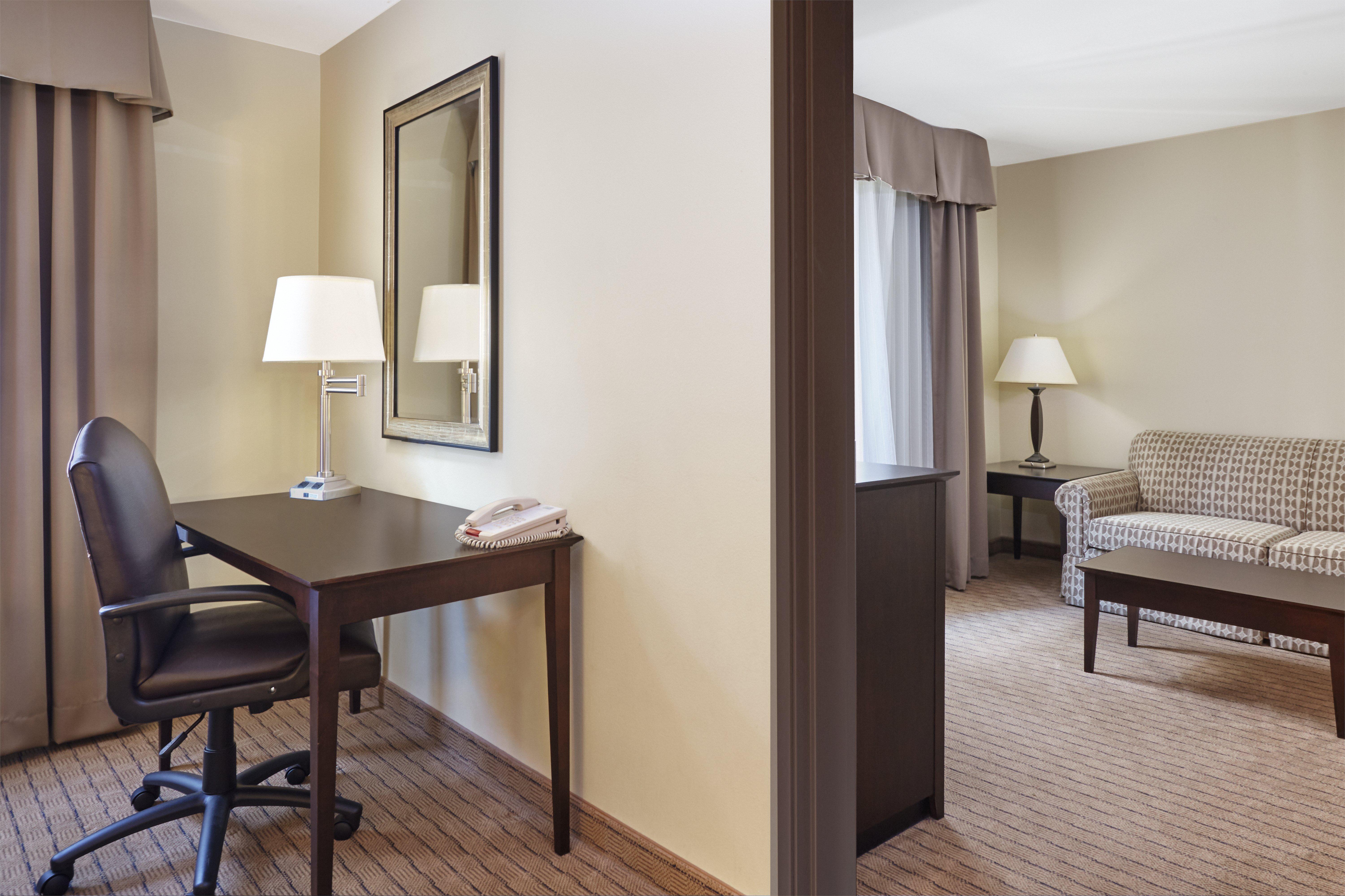 Holiday Inn Express & Suites Madison-Verona By Ihg Extérieur photo